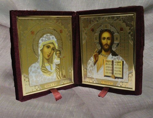 Складень бархатный, съёмный, с ликами "Казанская" икона Божией Матери и "Спаситель".